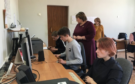 В Долговской школе Мосальского района готовятся к международному тестированию
