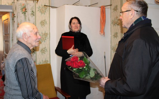 95-летний юбилей отмечает мосальчанин Александр Акимович Подвязников
