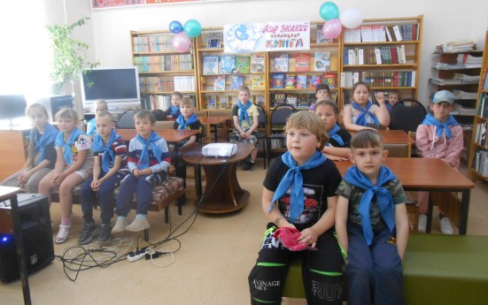 Ребята из лагеря «Малышок» Мосальской школы № 1 познакомились с творчеством поэта Валентина Берестова