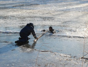 Осторожно: первый лед очень коварен